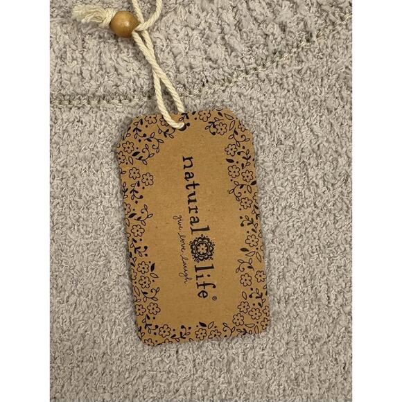 Natural Life Women’s Beige Oversized Cropped Fuzzy Sweater Size Large NWT - Picture 4 of 6